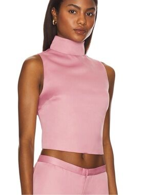 × REVOLVE The Cora Top in Blush
Nakedvice
High neck sleeveless 
New with tags